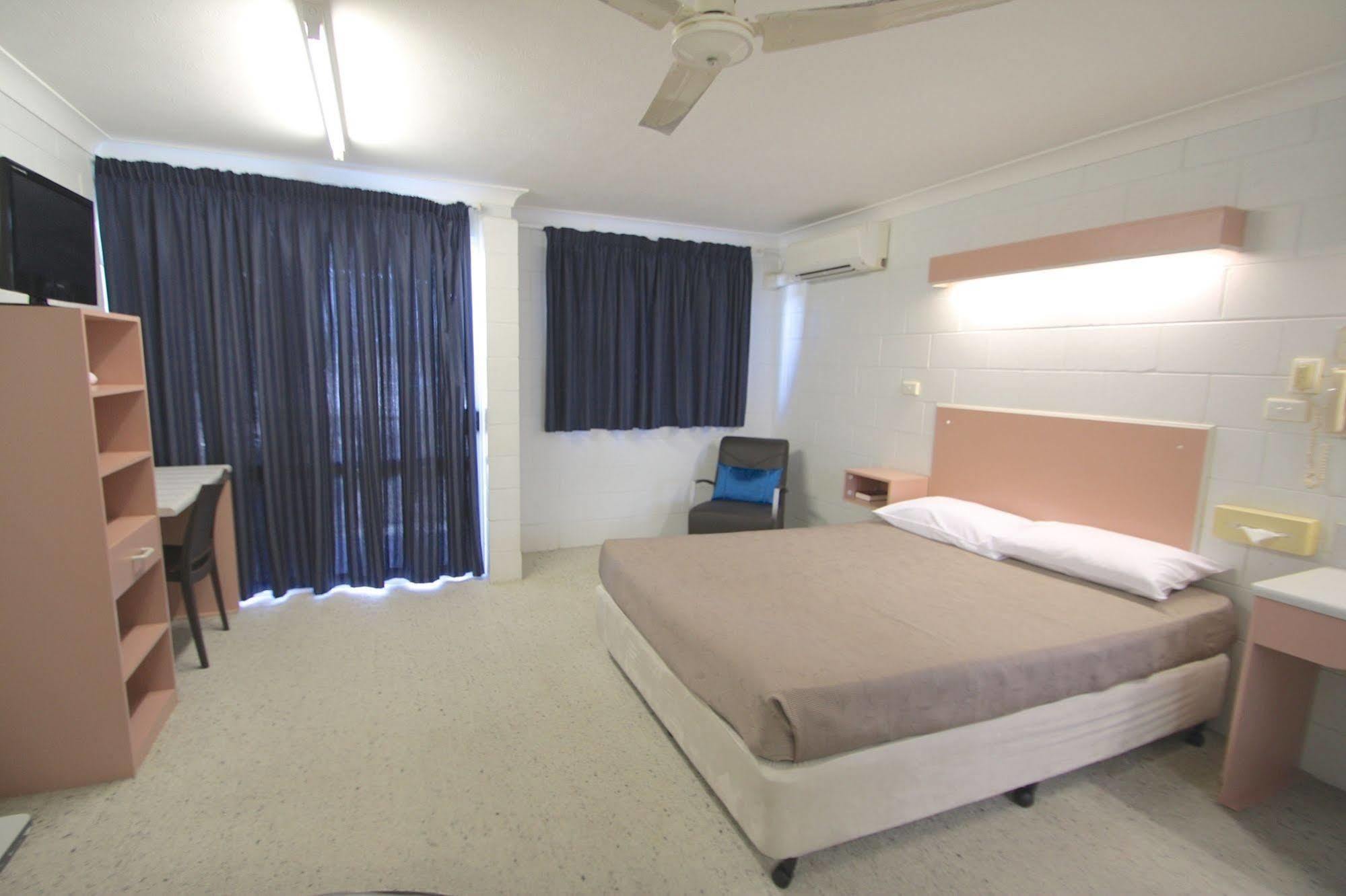 Endeavour Inn Emu Park Luaran gambar