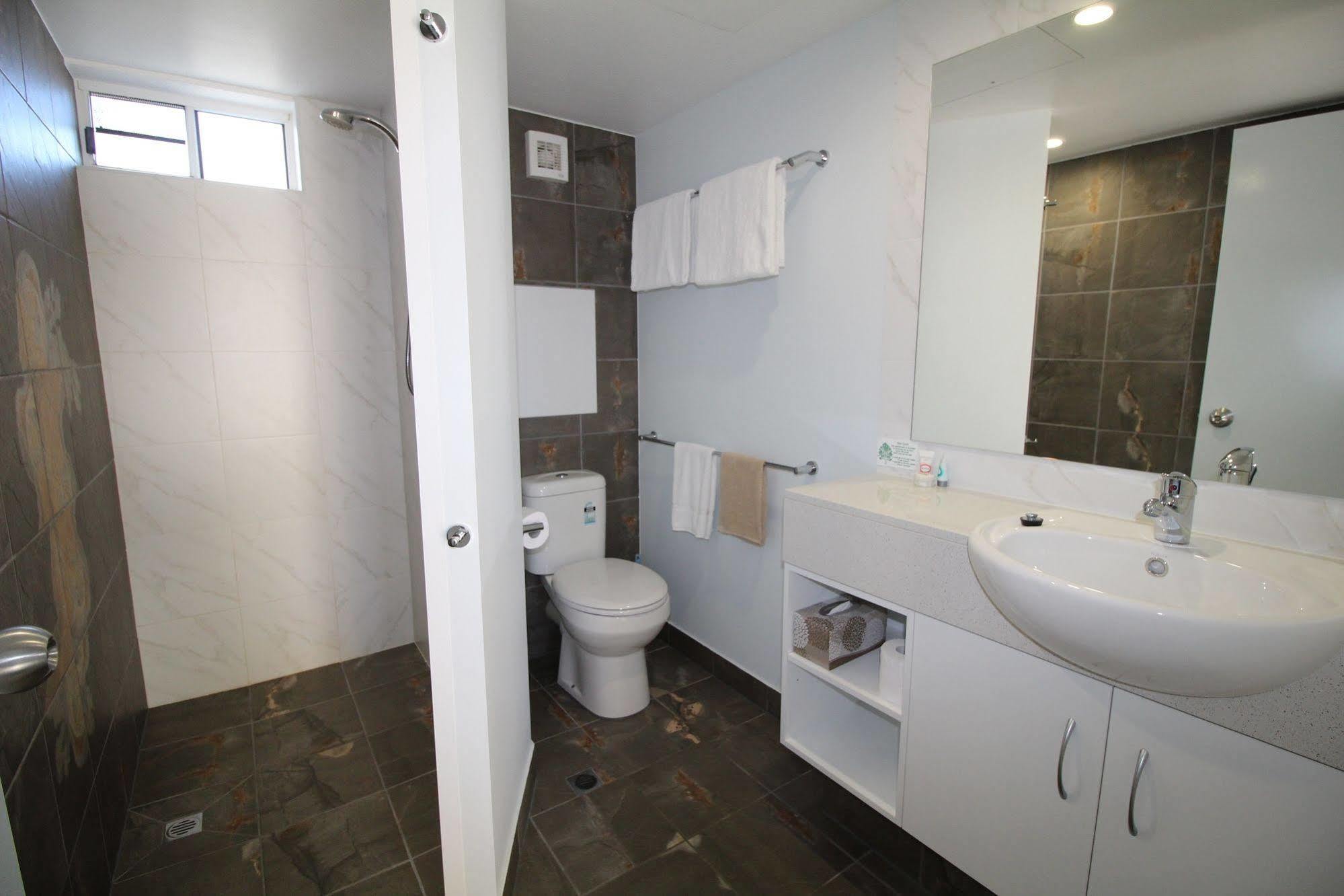 Endeavour Inn Emu Park Luaran gambar
