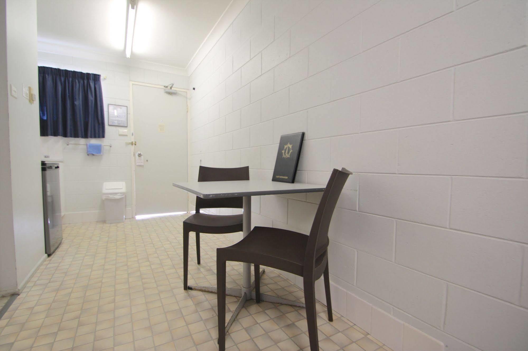Endeavour Inn Emu Park Luaran gambar
