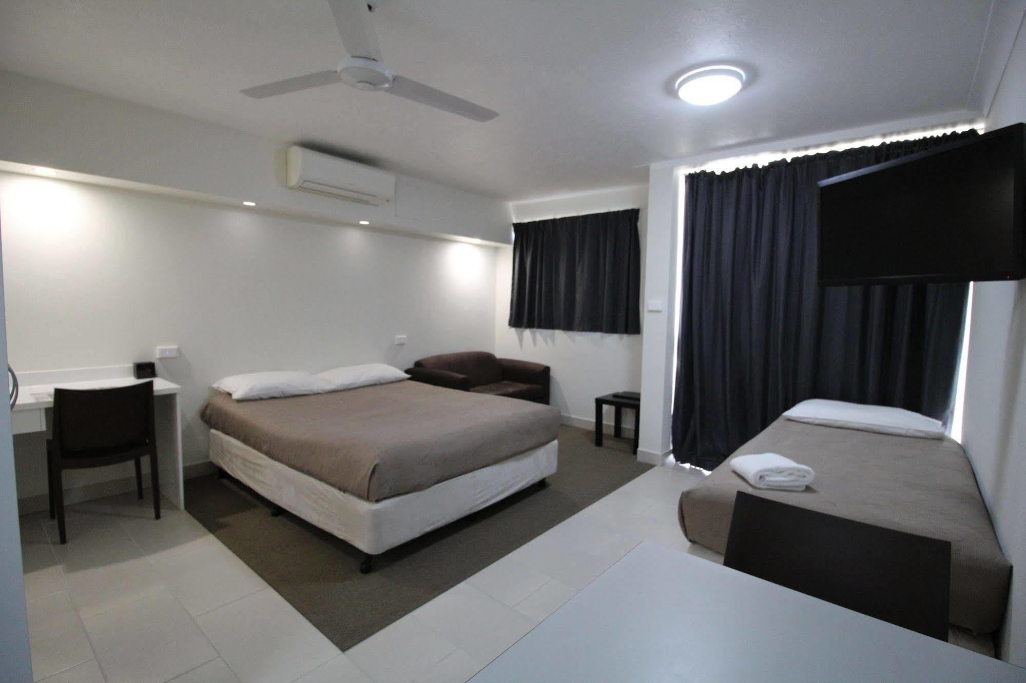 Endeavour Inn Emu Park Luaran gambar